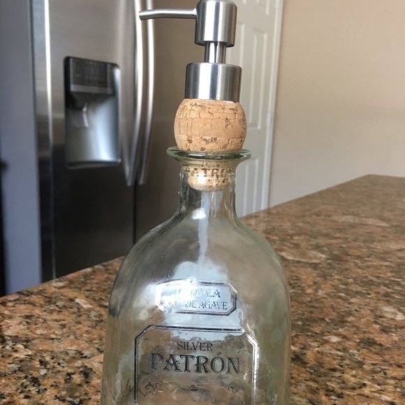 Patron Bottle 750 ml soap Dispenser - Picture 2 of 2
